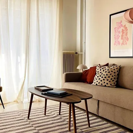 Cybele Apt Downtown דירה *