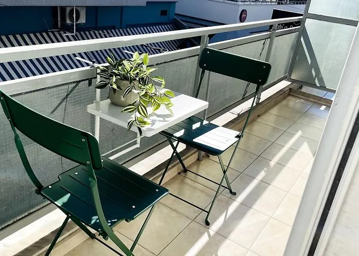 Cybele Downtown Apartment Volos