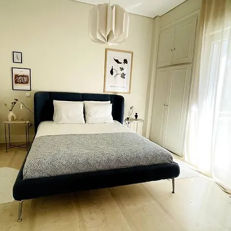 Cybele Apt Downtown فولوس